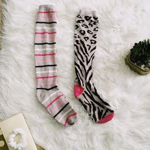 Girl’s patterned knee socks